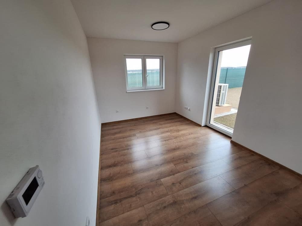 Pronájem bytu 2+kk 50 m², Za Humny, Chyňava, Středočeský kraj Pronájem bytu 2+kk 50 m², Za Humny, Chyňava, Středočeský kraj