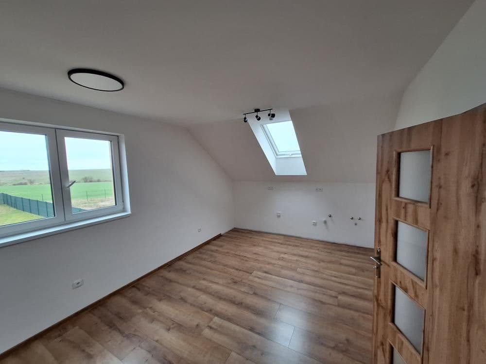 Pronájem bytu 2+kk 50 m², Za Humny, Chyňava, Středočeský kraj Pronájem bytu 2+kk 50 m², Za Humny, Chyňava, Středočeský kraj