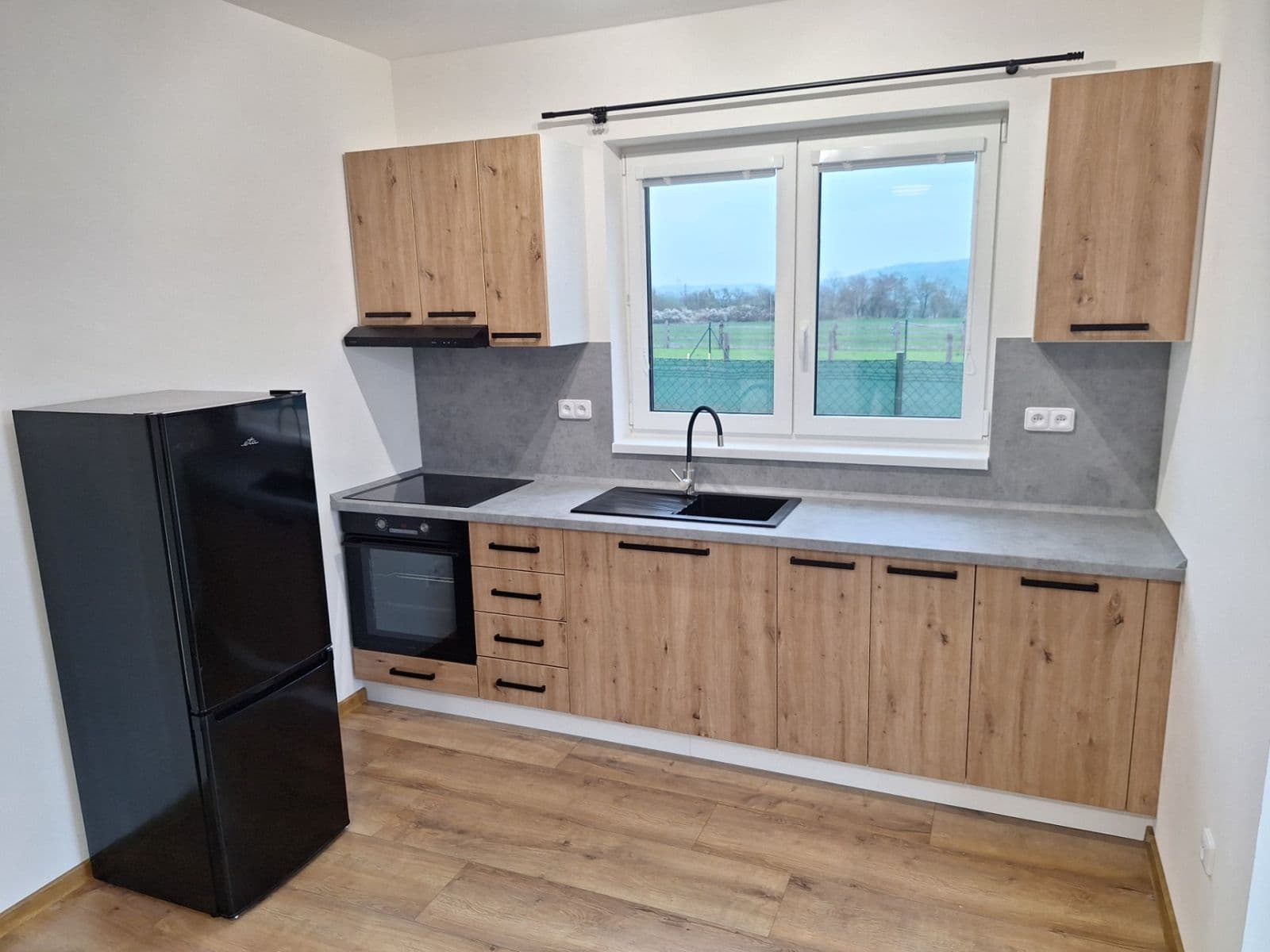 Pronájem bytu 2+kk 50 m², Za Humny, Chyňava, Středočeský kraj Pronájem bytu 2+kk 50 m², Za Humny, Chyňava, Středočeský kraj