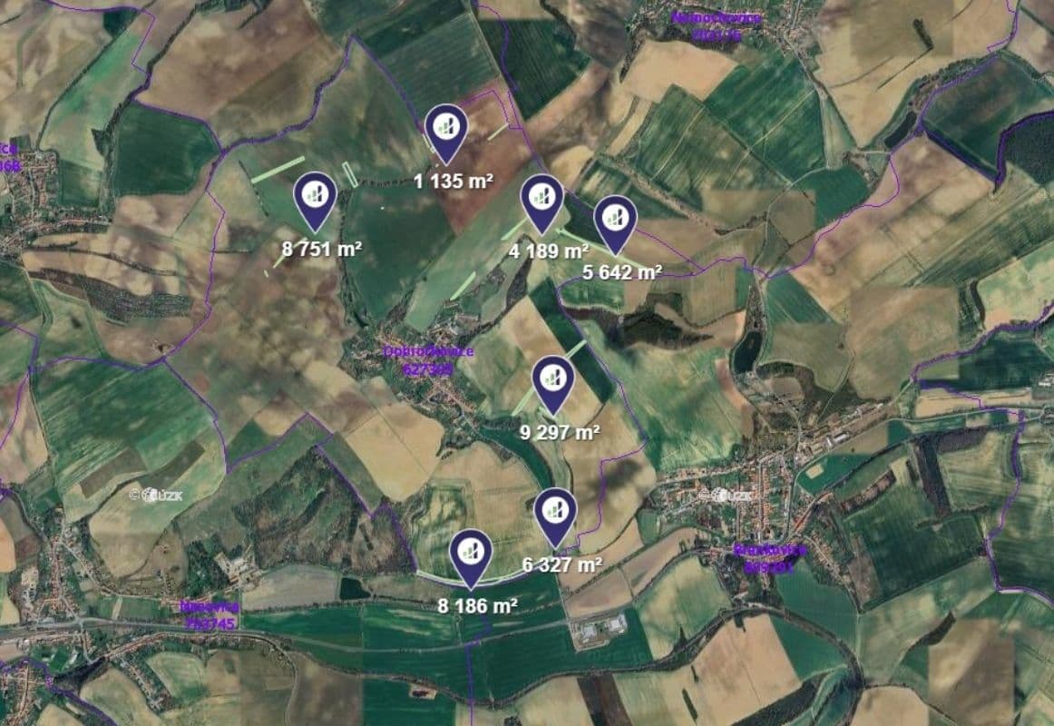 Prodej pozemku 43.527 m², Dobročkovice, Jihomoravský kraj Prodej pozemku 43.527 m², Dobročkovice, Jihomoravský kraj