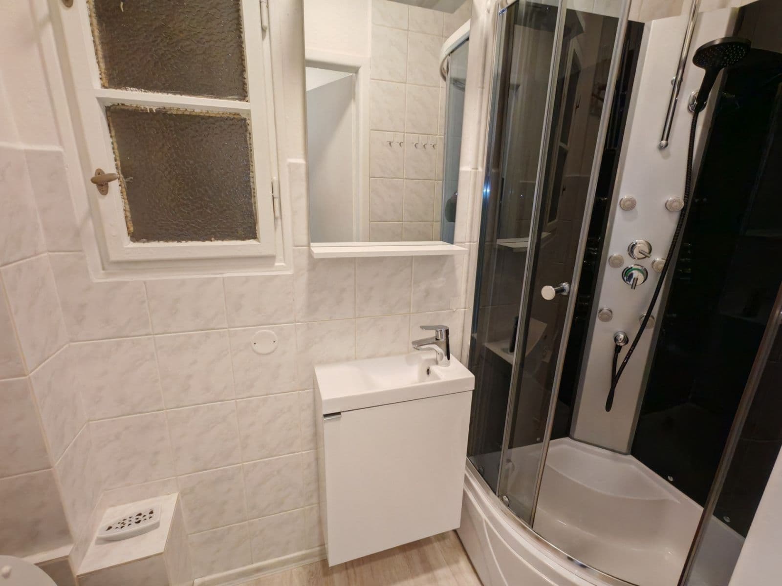 Pronájem bytu Garsoniéra 25 m², Kralická, Praha, Praha Pronájem bytu Garsoniéra 25 m², Kralická, Praha, Praha