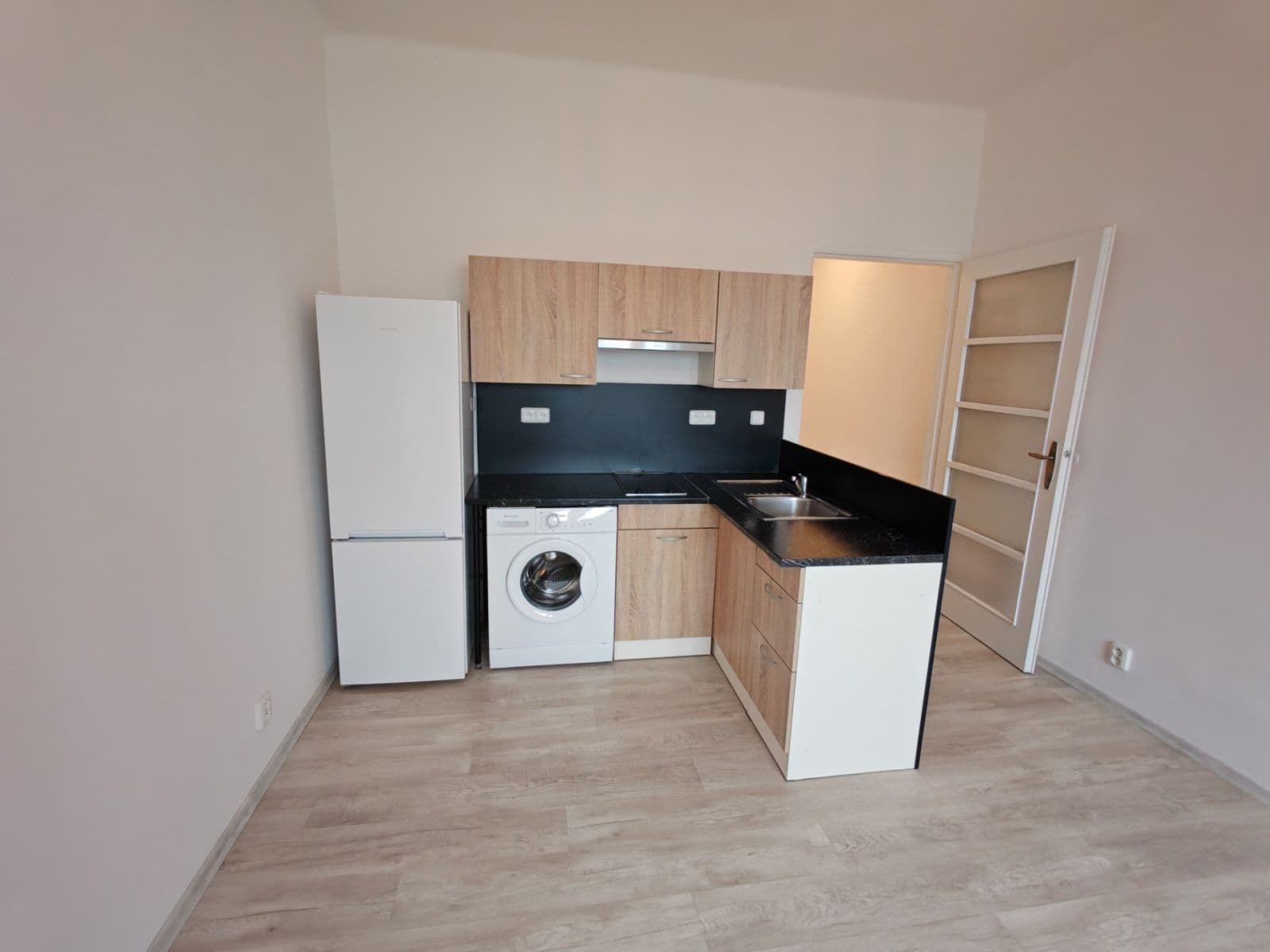Pronájem bytu Garsoniéra 25 m², Kralická, Praha, Praha Pronájem bytu Garsoniéra 25 m², Kralická, Praha, Praha