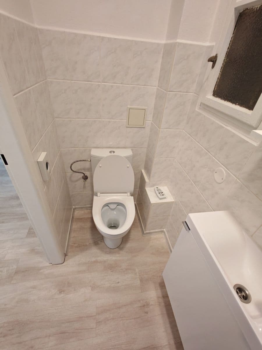 Pronájem bytu Garsoniéra 25 m², Kralická, Praha, Praha Pronájem bytu Garsoniéra 25 m², Kralická, Praha, Praha