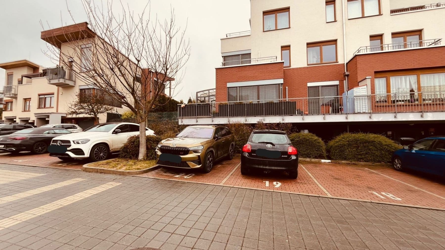 Pronájem bytu 1+kk 36 m², Mrkosova, Praha, Praha Pronájem bytu 1+kk 36 m², Mrkosova, Praha, Praha