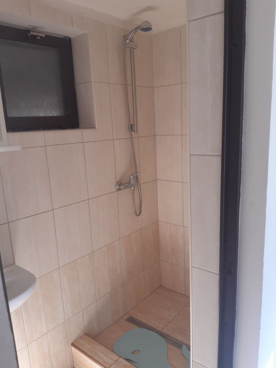 Prodej domu 42 m², pozemek 628 m², Na Hvězdárně, Husinec, Středočeský kraj Prodej domu 42 m², pozemek 628 m², Na Hvězdárně, Husinec, Středočeský kraj