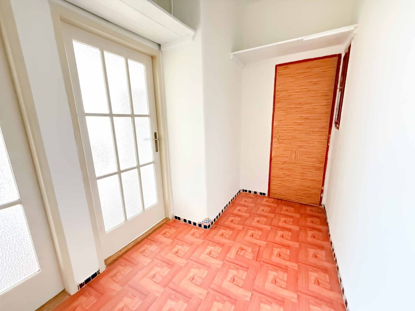 Pronájem bytu 2+kk 36 m², Nádražní, Praha, Praha Pronájem bytu 2+kk 36 m², Nádražní, Praha, Praha