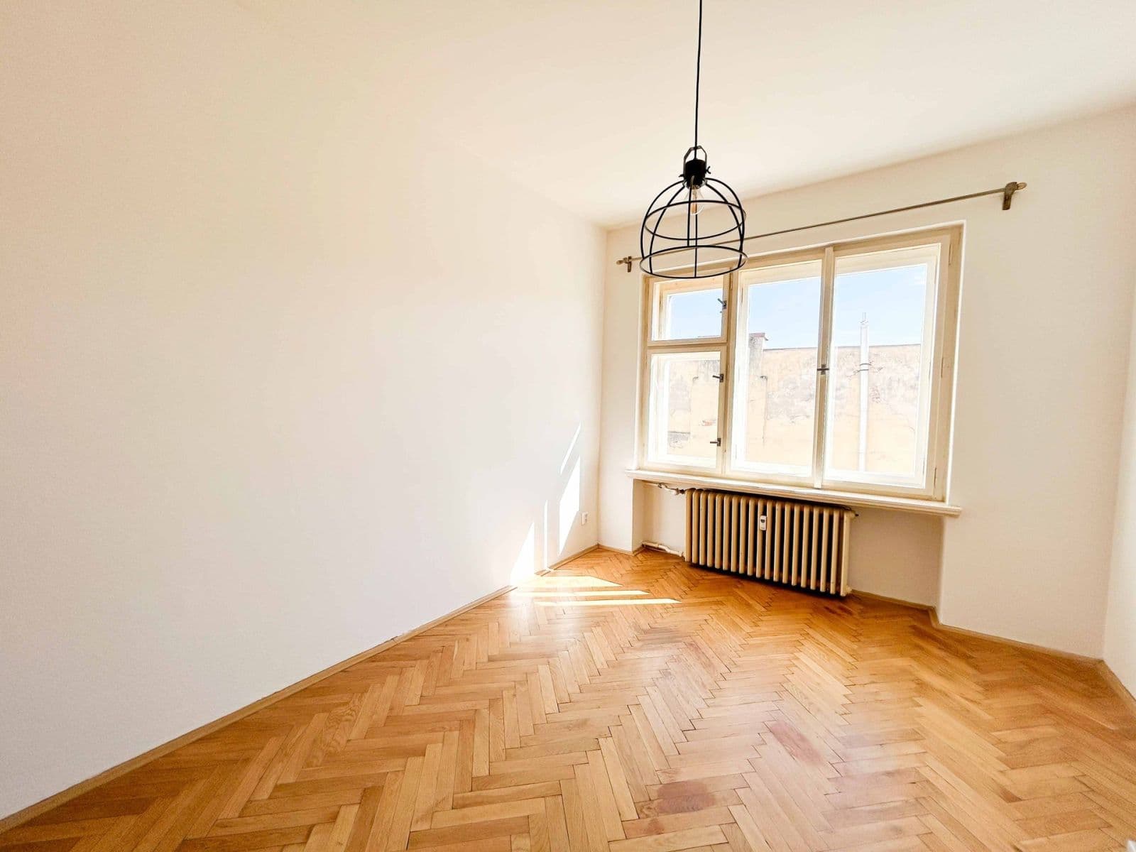 Pronájem bytu 2+kk 36 m², Nádražní, Praha, Praha Pronájem bytu 2+kk 36 m², Nádražní, Praha, Praha