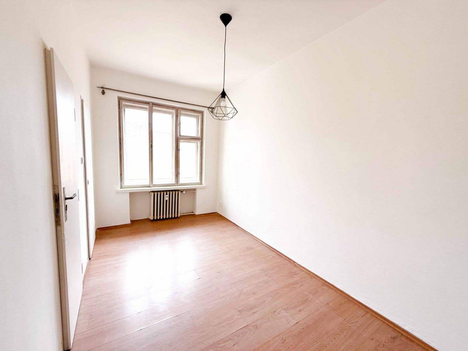 Pronájem bytu 2+kk 36 m², Nádražní, Praha, Praha Pronájem bytu 2+kk 36 m², Nádražní, Praha, Praha