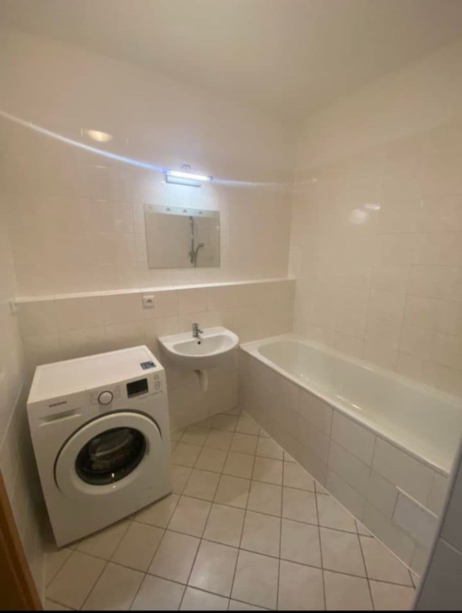 Pronájem bytu 1+kk 50 m², Hedvábná, Liberec, Liberecký kraj Pronájem bytu 1+kk 50 m², Hedvábná, Liberec, Liberecký kraj