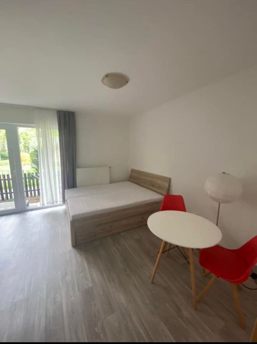 Pronájem bytu 1+kk 50 m², Hedvábná, Liberec, Liberecký kraj Pronájem bytu 1+kk 50 m², Hedvábná, Liberec, Liberecký kraj