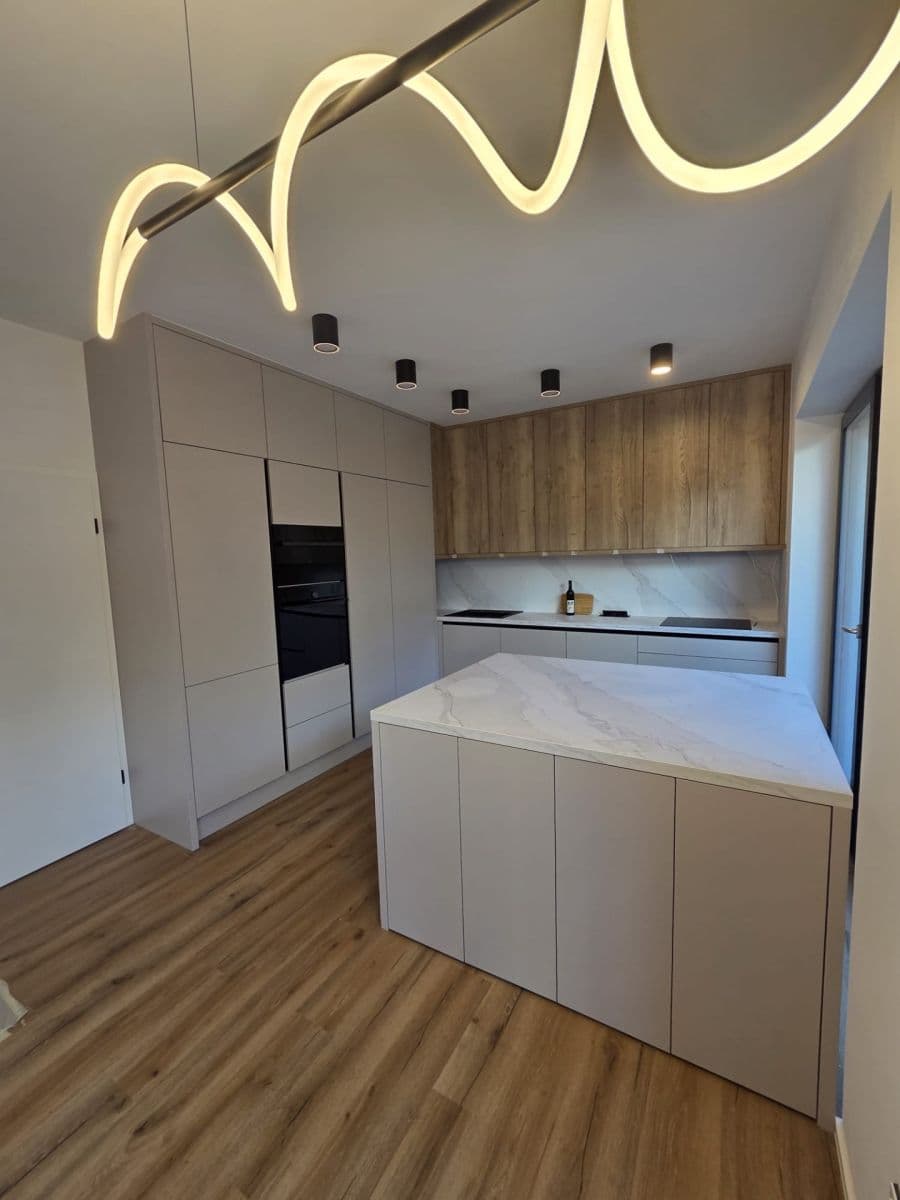 Pronájem bytu 2+kk 63 m², Koněvova, Mladá Boleslav, Středočeský kraj Pronájem bytu 2+kk 63 m², Koněvova, Mladá Boleslav, Středočeský kraj