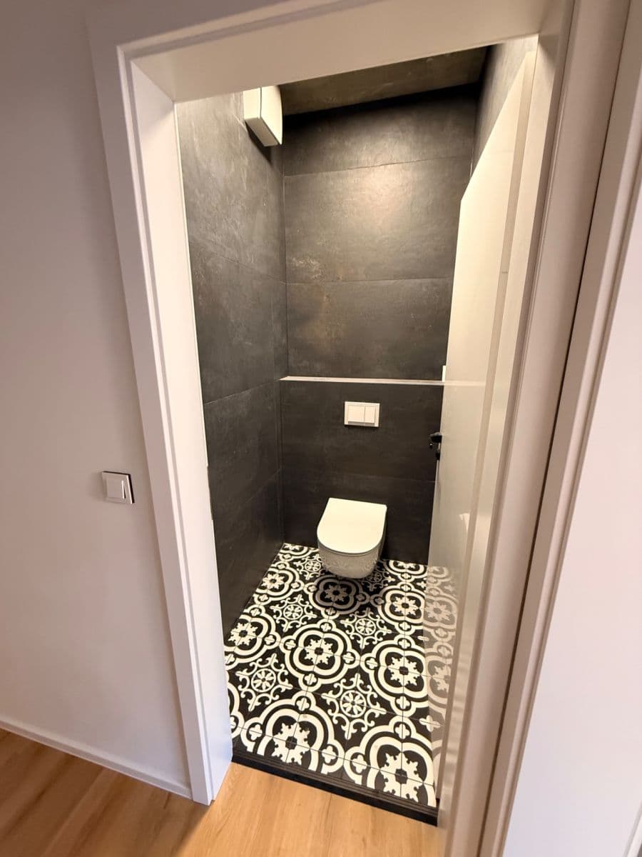 Pronájem bytu 2+kk 63 m², Koněvova, Mladá Boleslav, Středočeský kraj Pronájem bytu 2+kk 63 m², Koněvova, Mladá Boleslav, Středočeský kraj