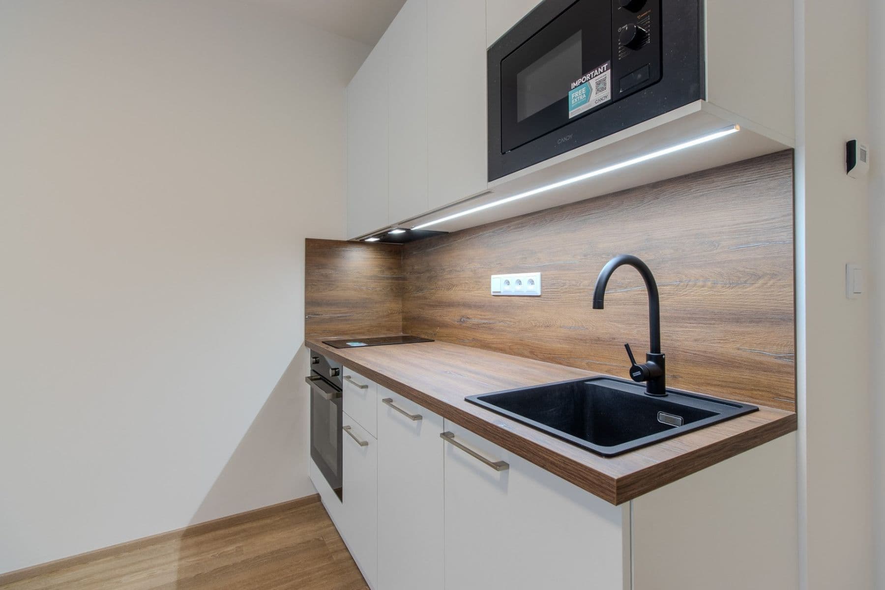 Pronájem bytu 1+kk 32 m², Poděbradská, Praha, Praha Pronájem bytu 1+kk 32 m², Poděbradská, Praha, Praha