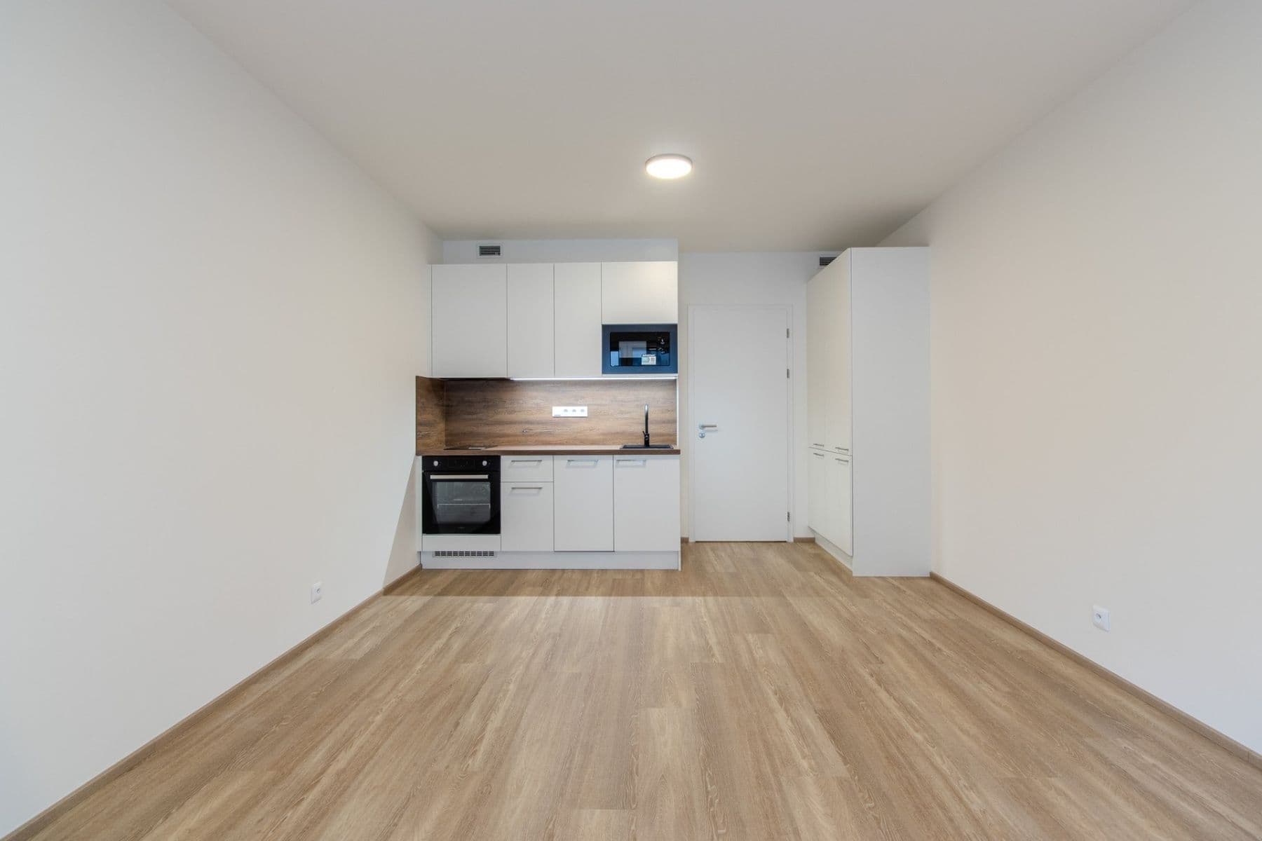 Pronájem bytu 1+kk 32 m², Poděbradská, Praha, Praha Pronájem bytu 1+kk 32 m², Poděbradská, Praha, Praha