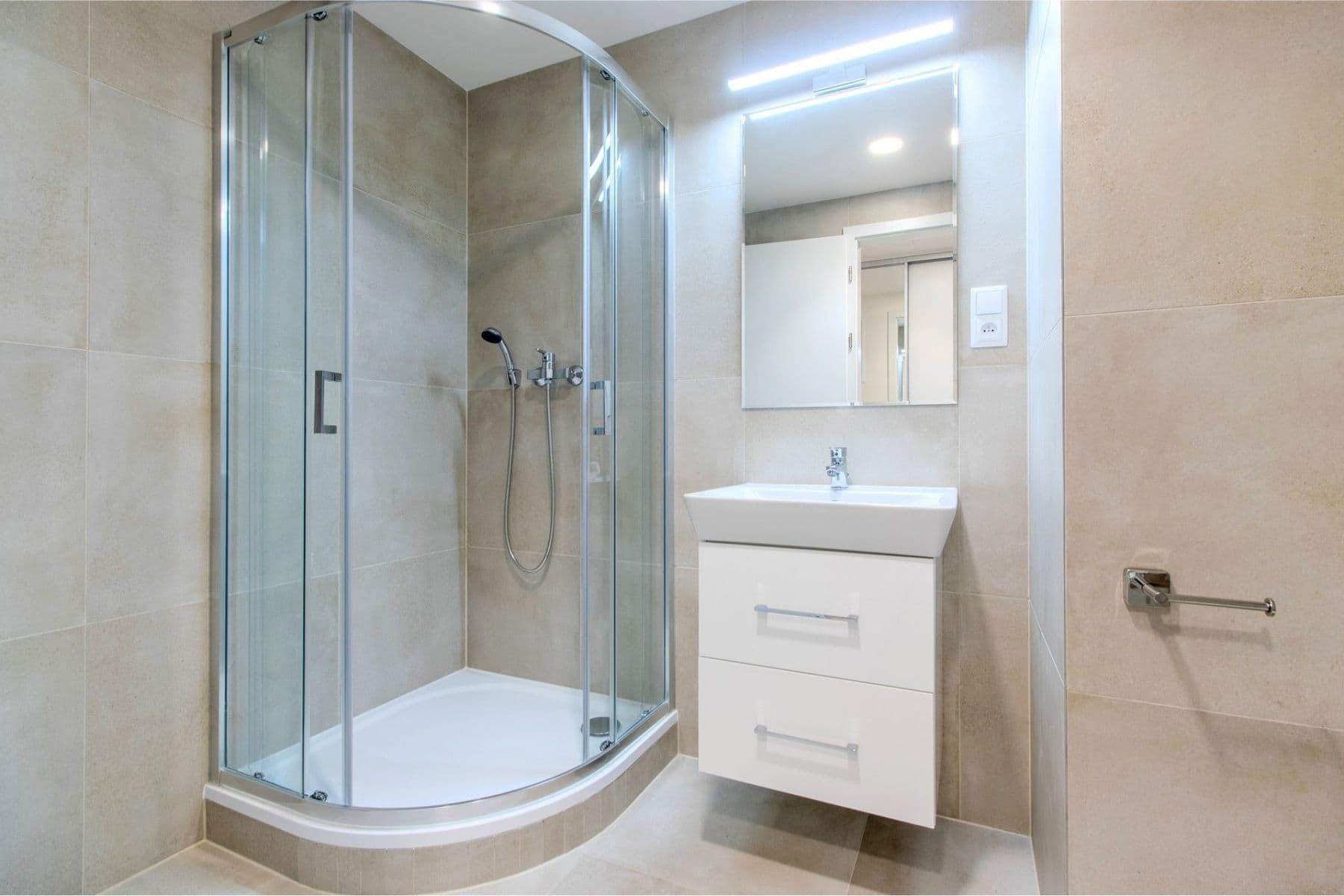 Pronájem bytu 1+kk 32 m², Poděbradská, Praha, Praha Pronájem bytu 1+kk 32 m², Poděbradská, Praha, Praha