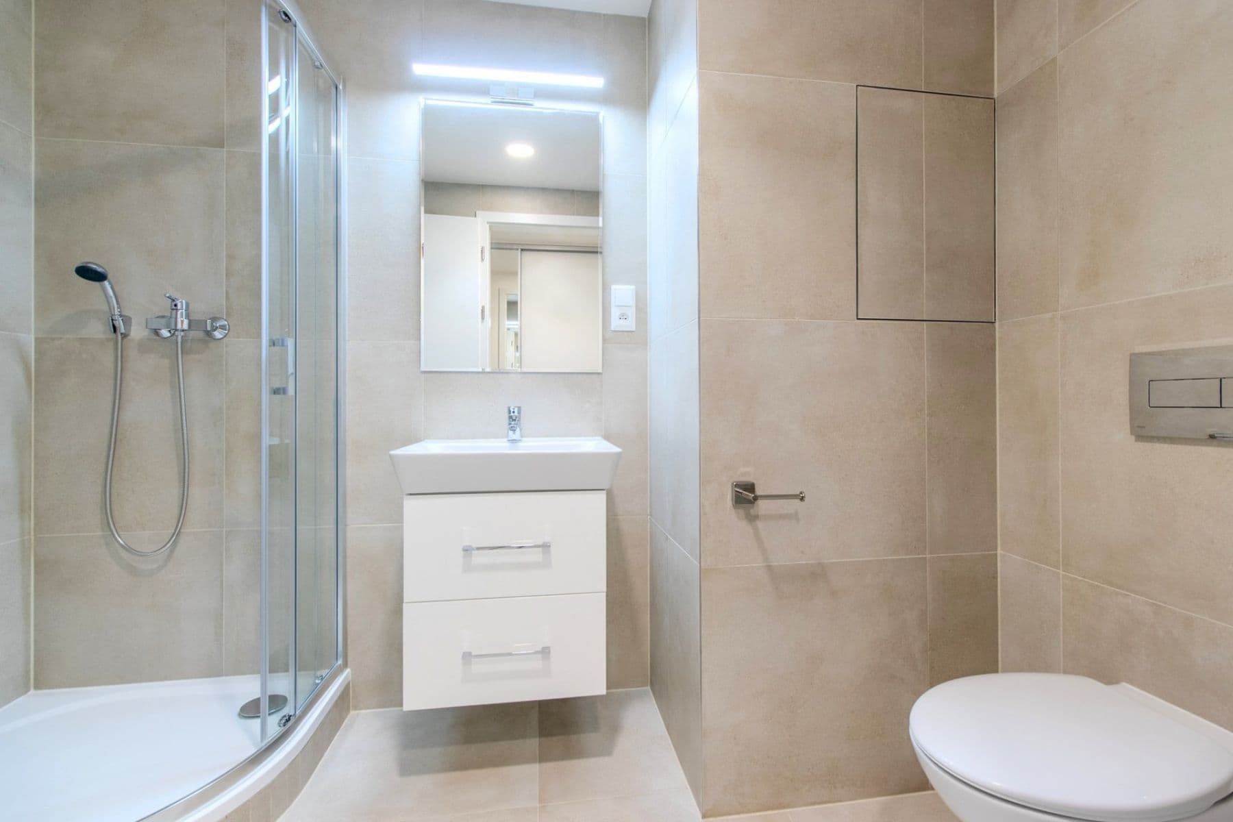 Pronájem bytu 1+kk 32 m², Poděbradská, Praha, Praha Pronájem bytu 1+kk 32 m², Poděbradská, Praha, Praha