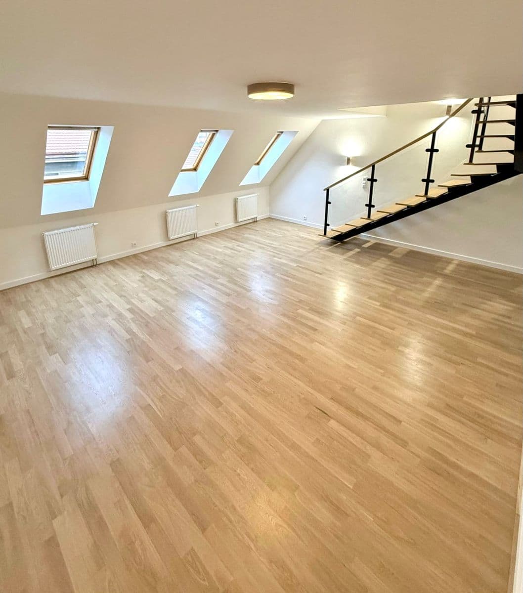 Prodej bytu 3+1 84 m², Lublaňská, Praha, Praha Prodej bytu 3+1 84 m², Lublaňská, Praha, Praha