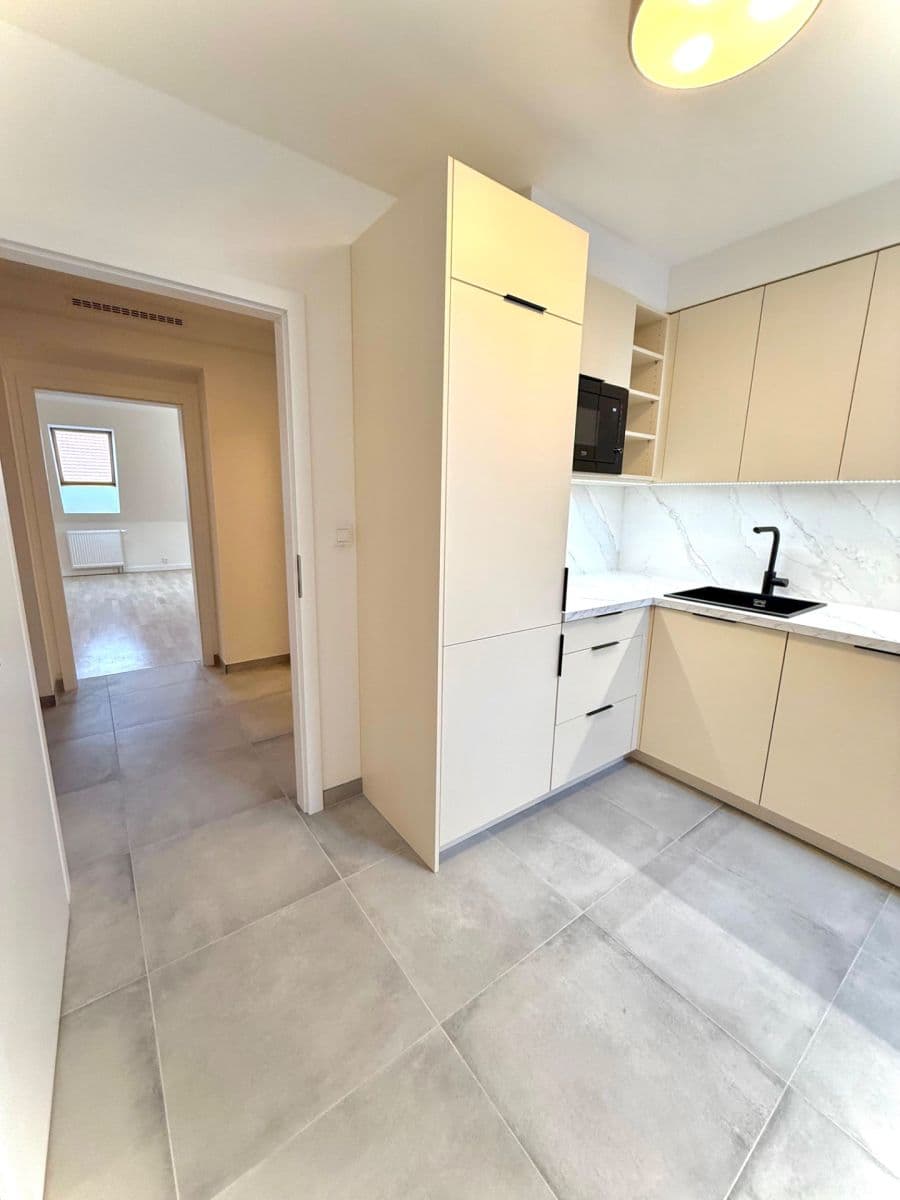 Prodej bytu 3+1 84 m², Lublaňská, Praha, Praha Prodej bytu 3+1 84 m², Lublaňská, Praha, Praha