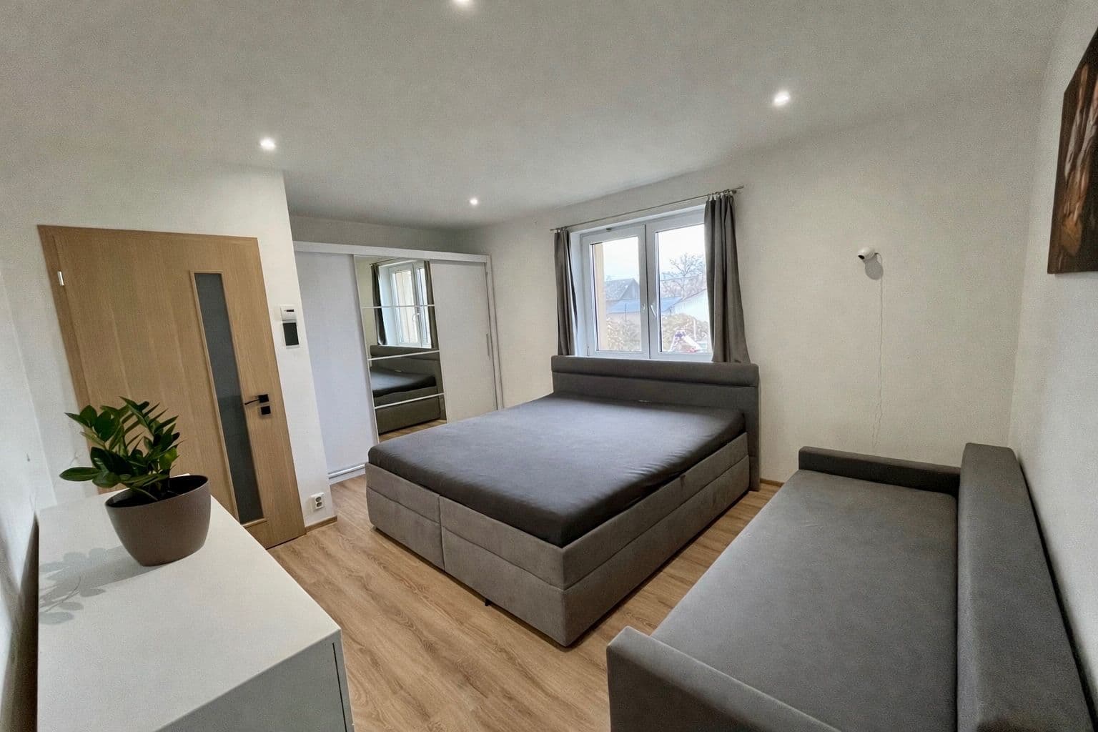 Prodej domu 229 m², pozemek 910 m², Komárovce, Košický kraj Prodej domu 229 m², pozemek 910 m², Komárovce, Košický kraj