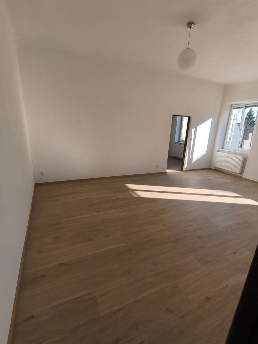Pronájem bytu 2+kk 60 m², K. Weise, České Budějovice, Jihočeský kraj Pronájem bytu 2+kk 60 m², K. Weise, České Budějovice, Jihočeský kraj