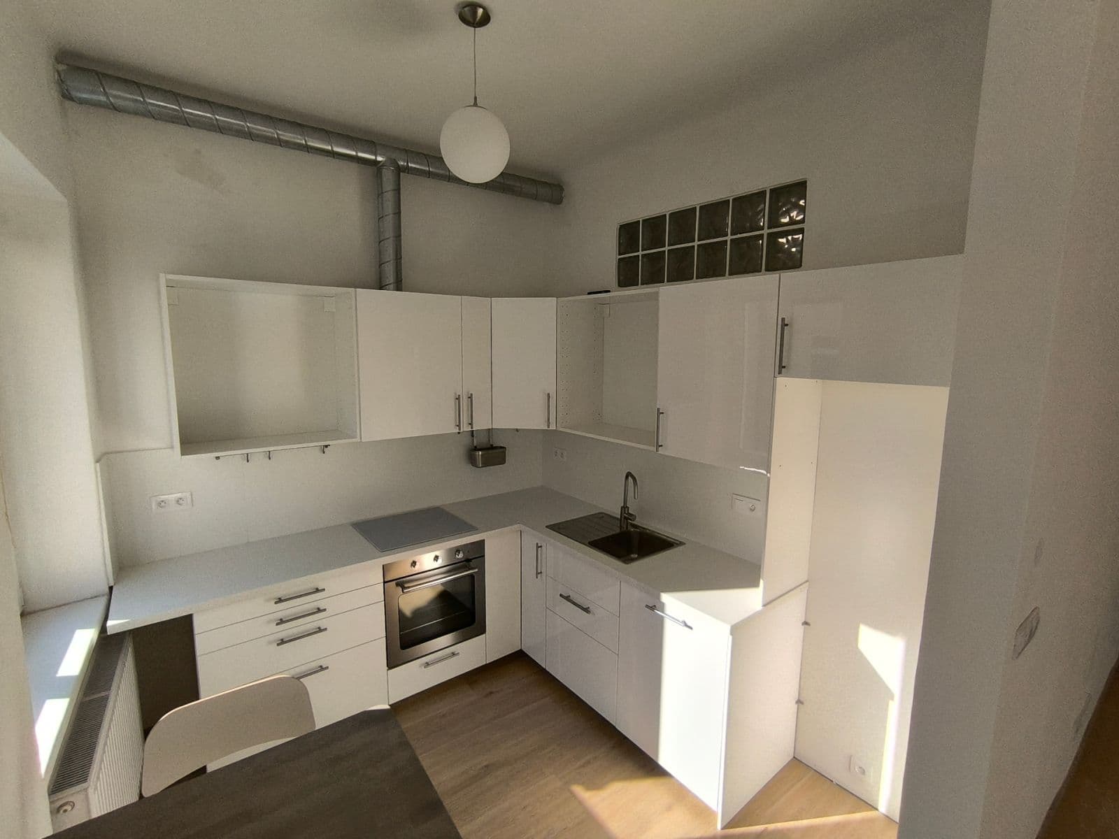 Pronájem bytu 2+kk 60 m², K. Weise, České Budějovice, Jihočeský kraj Pronájem bytu 2+kk 60 m², K. Weise, České Budějovice, Jihočeský kraj