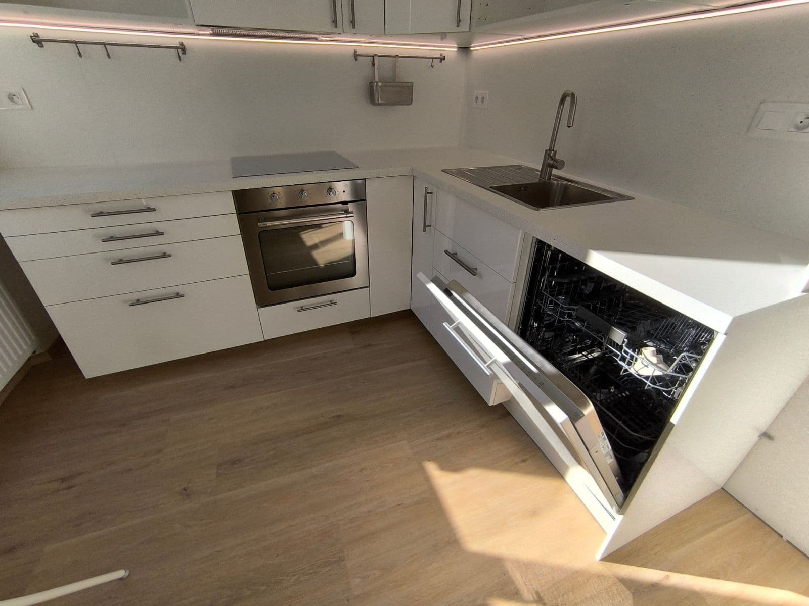 Pronájem bytu 2+kk 60 m², K. Weise, České Budějovice, Jihočeský kraj Pronájem bytu 2+kk 60 m², K. Weise, České Budějovice, Jihočeský kraj