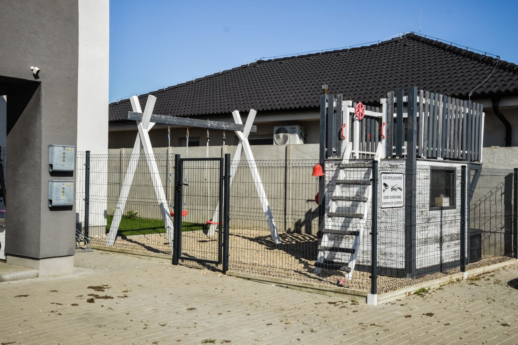 Prodej domu 109 m², pozemek 306 m², Sládkovičova, Miloslavov, Bratislavský kraj Prodej domu 109 m², pozemek 306 m², Sládkovičova, Miloslavov, Bratislavský kraj