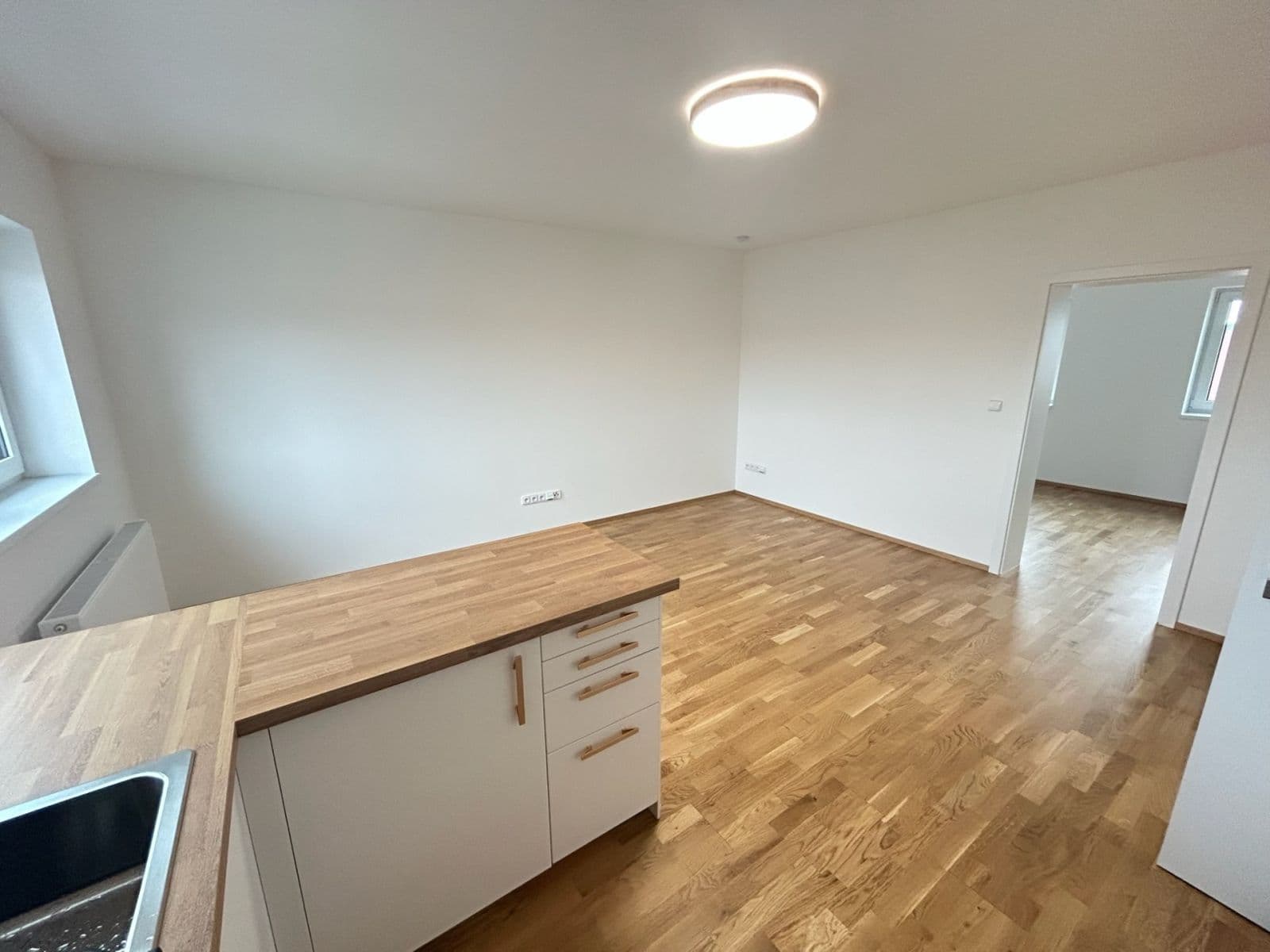 Pronájem bytu 2+kk 49 m², Jiřího z Poděbrad, Hrádek nad Nisou, Liberecký kraj Pronájem bytu 2+kk 49 m², Jiřího z Poděbrad, Hrádek nad Nisou, Liberecký kraj