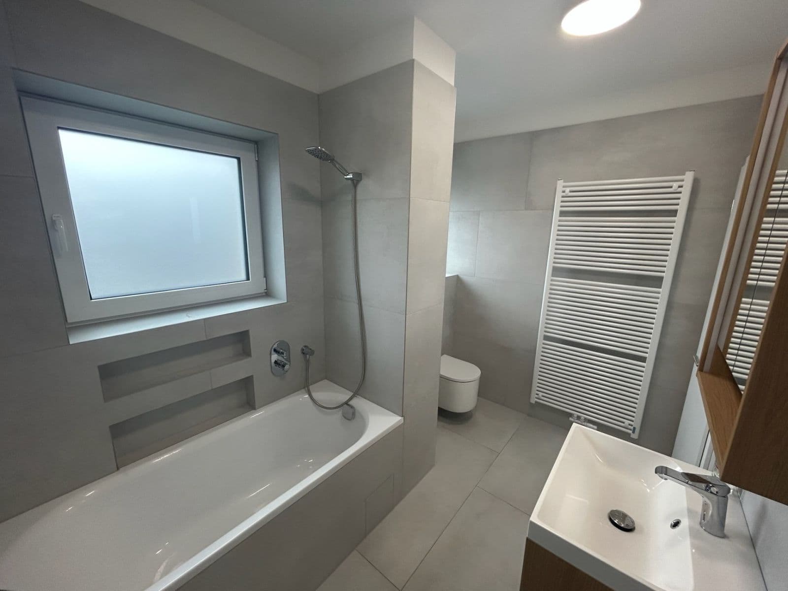 Pronájem bytu 2+kk 49 m², Jiřího z Poděbrad, Hrádek nad Nisou, Liberecký kraj Pronájem bytu 2+kk 49 m², Jiřího z Poděbrad, Hrádek nad Nisou, Liberecký kraj