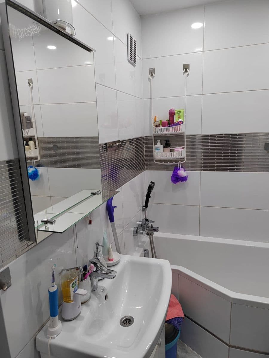 Pronájem bytu 3+1 68 m², Opavská, Teplice, Ústecký kraj Pronájem bytu 3+1 68 m², Opavská, Teplice, Ústecký kraj