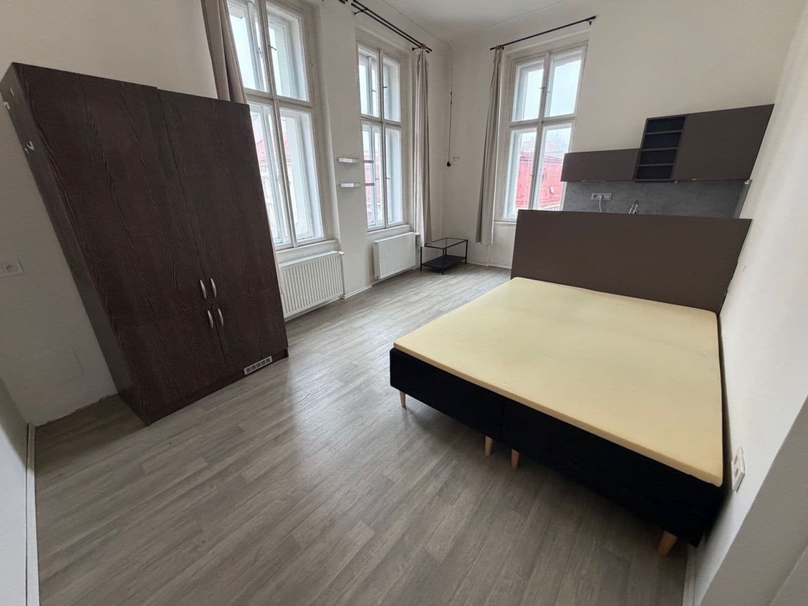 Pronájem bytu 1+kk 25 m², Sokolská, Praha, Praha Pronájem bytu 1+kk 25 m², Sokolská, Praha, Praha