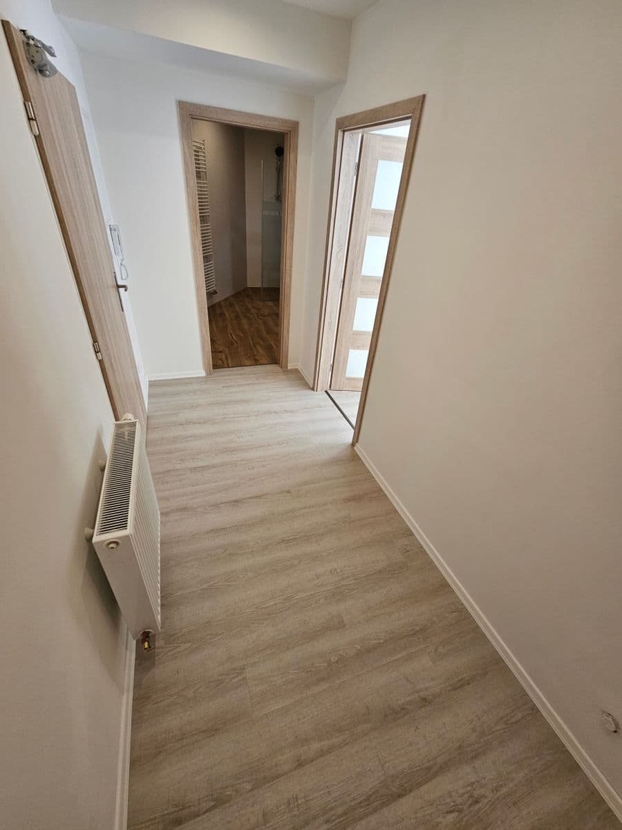 Pronájem bytu 1+kk 38 m², Dalibora z Myšlína, Doksy, Liberecký kraj Pronájem bytu 1+kk 38 m², Dalibora z Myšlína, Doksy, Liberecký kraj