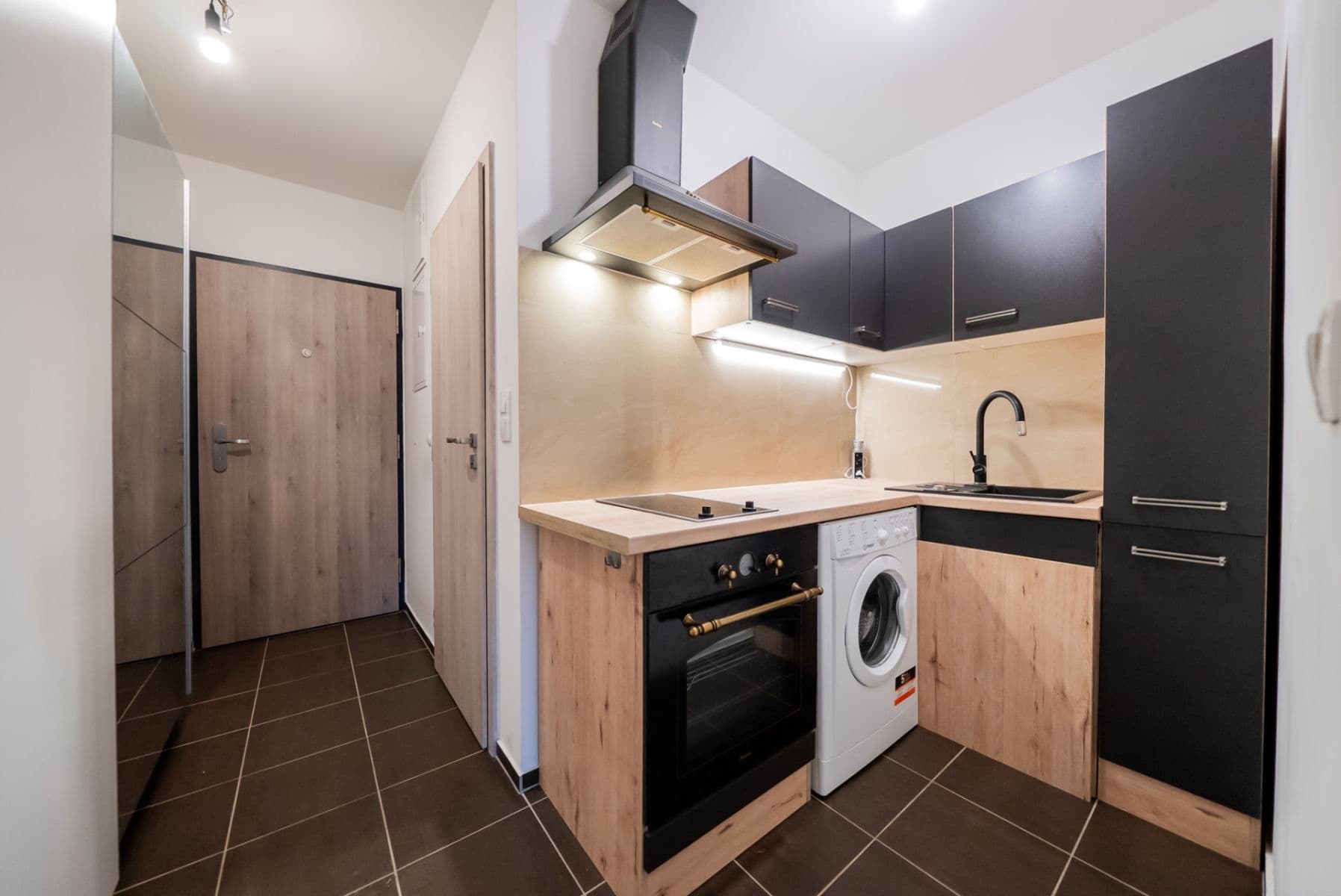 Pronájem bytu 1+1 46 m², Na Vyhlídce, Rosice, Jihomoravský kraj Pronájem bytu 1+1 46 m², Na Vyhlídce, Rosice, Jihomoravský kraj