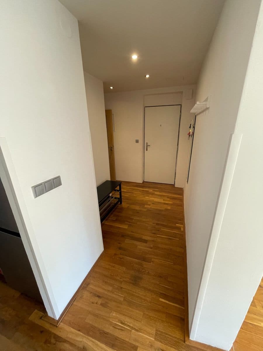 Pronájem bytu 3+kk 60 m², Šrámkova, Říčany, Středočeský kraj Pronájem bytu 3+kk 60 m², Šrámkova, Říčany, Středočeský kraj