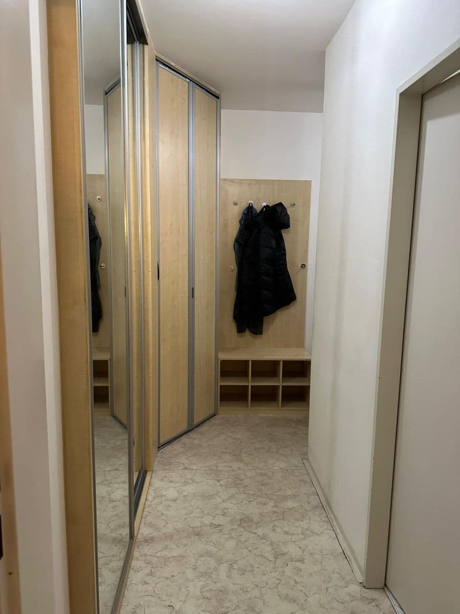 Pronájem bytu 2+kk 50 m², Hnězdenská, Praha, Praha Pronájem bytu 2+kk 50 m², Hnězdenská, Praha, Praha