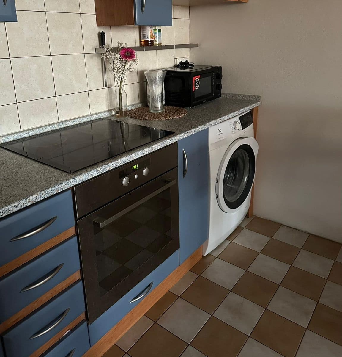 Pronájem bytu 2+kk 50 m², Hnězdenská, Praha, Praha Pronájem bytu 2+kk 50 m², Hnězdenská, Praha, Praha