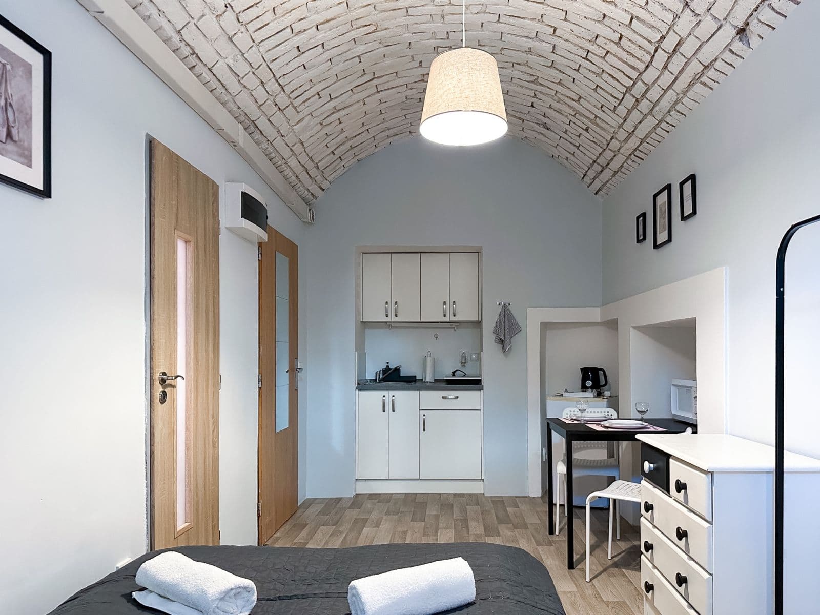 Pronájem bytu 1+kk 20 m², Víta Nejedlého, Praha, Praha Pronájem bytu 1+kk 20 m², Víta Nejedlého, Praha, Praha