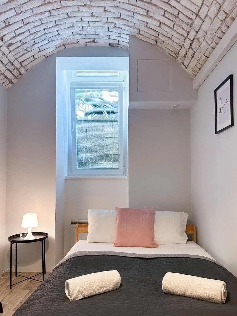 Pronájem bytu 1+kk 20 m², Víta Nejedlého, Praha, Praha Pronájem bytu 1+kk 20 m², Víta Nejedlého, Praha, Praha