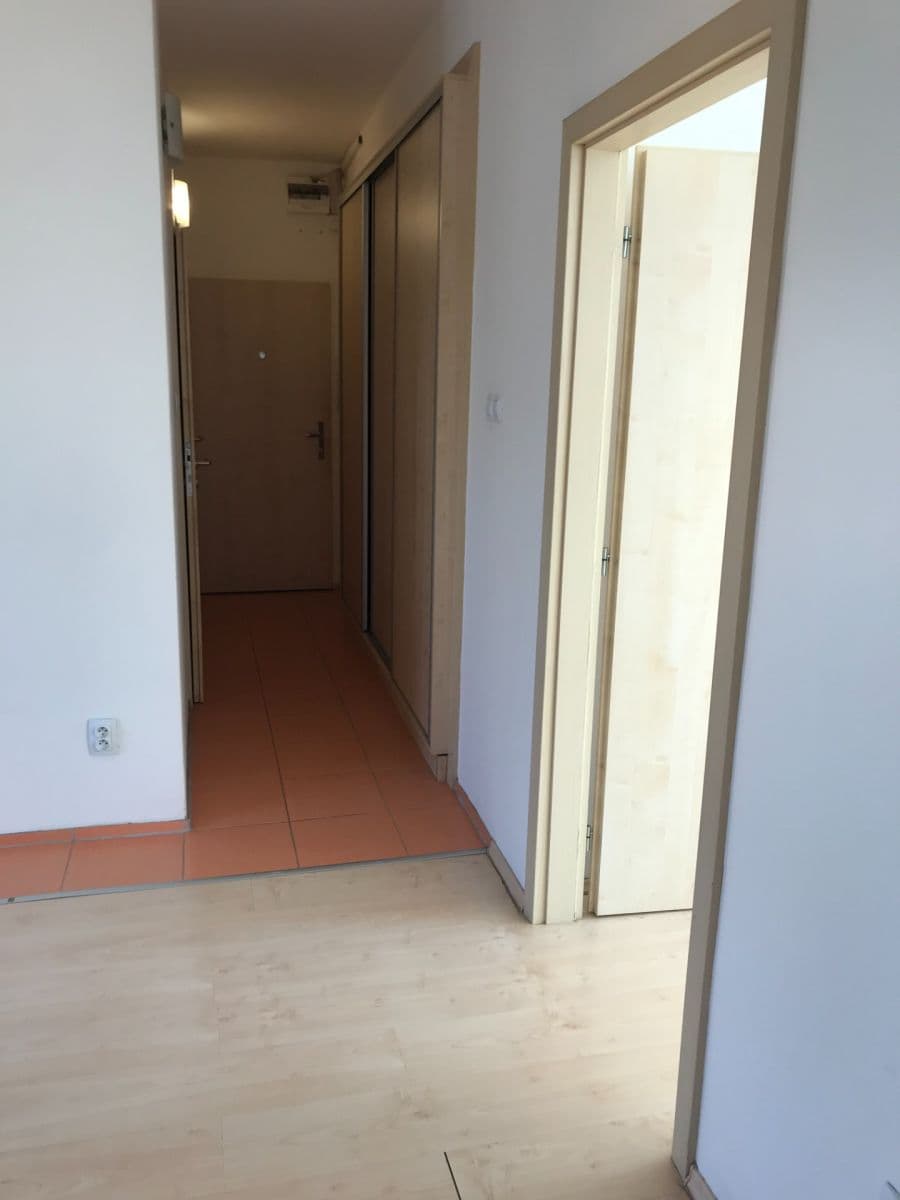 Pronájem bytu 2+kk 56 m², Gen. Sochora, Ostrava, Moravskoslezský kraj Pronájem bytu 2+kk 56 m², Gen. Sochora, Ostrava, Moravskoslezský kraj