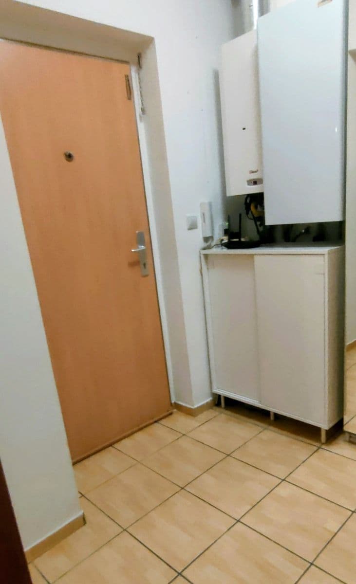 Pronájem bytu 3+kk 63 m², Mezi Domy, Jesenice, Středočeský kraj Pronájem bytu 3+kk 63 m², Mezi Domy, Jesenice, Středočeský kraj