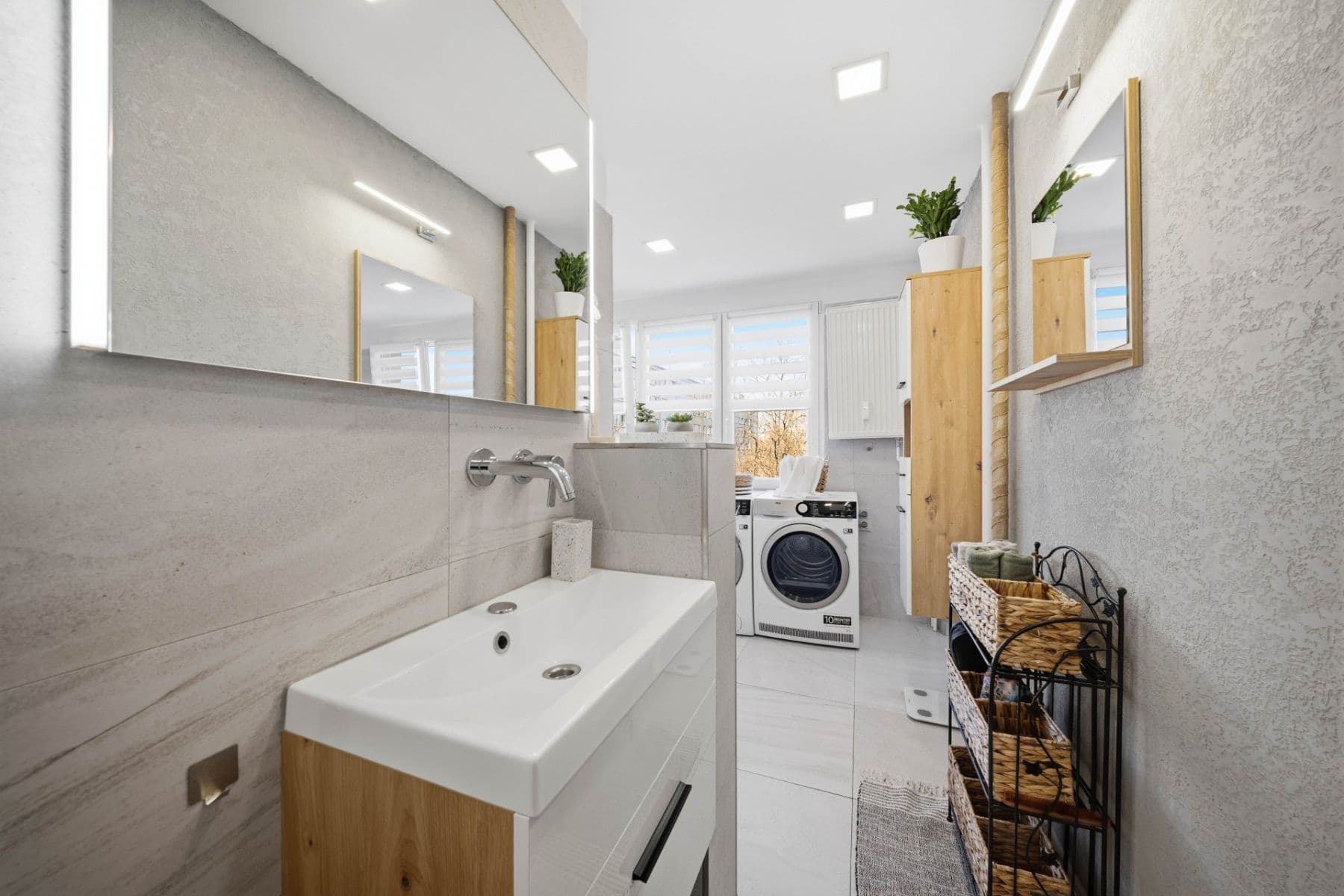 Prodej bytu 4+kk 69 m², Kosmonautů, Pardubice, Pardubický kraj Prodej bytu 4+kk 69 m², Kosmonautů, Pardubice, Pardubický kraj