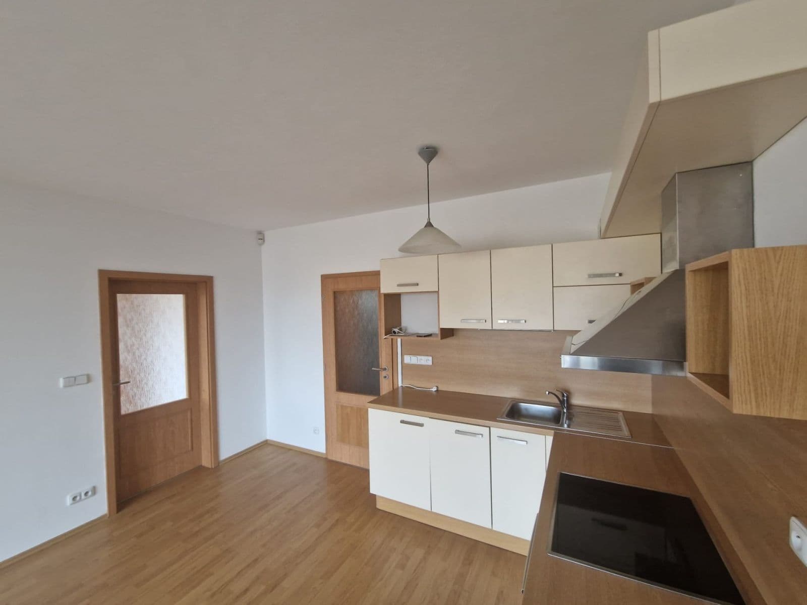 Pronájem bytu 2+kk 53 m², Michelangelova, Praha, Praha Pronájem bytu 2+kk 53 m², Michelangelova, Praha, Praha