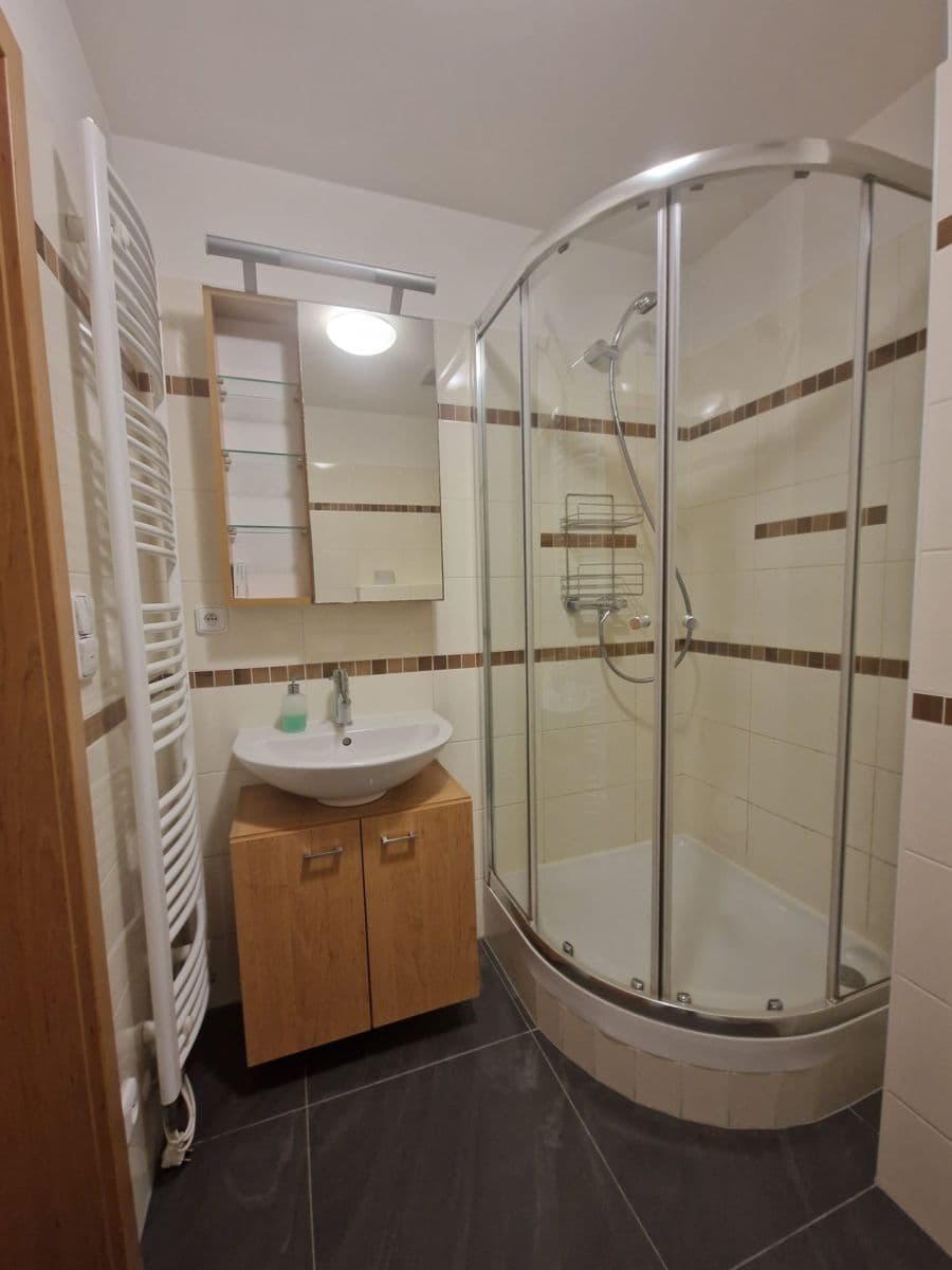 Pronájem bytu 2+kk 53 m², Michelangelova, Praha, Praha Pronájem bytu 2+kk 53 m², Michelangelova, Praha, Praha