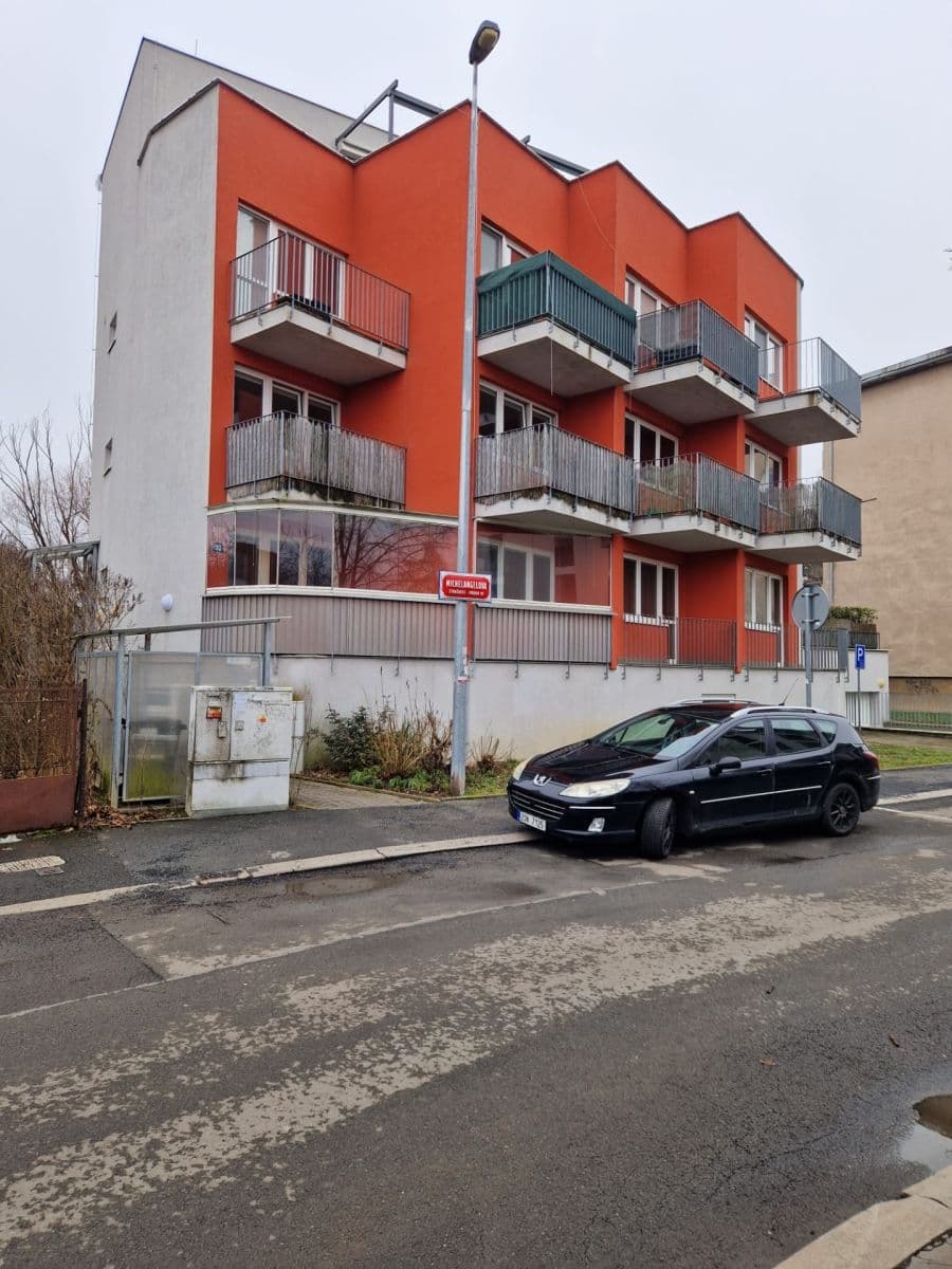Pronájem bytu 2+kk 53 m², Michelangelova, Praha, Praha Pronájem bytu 2+kk 53 m², Michelangelova, Praha, Praha