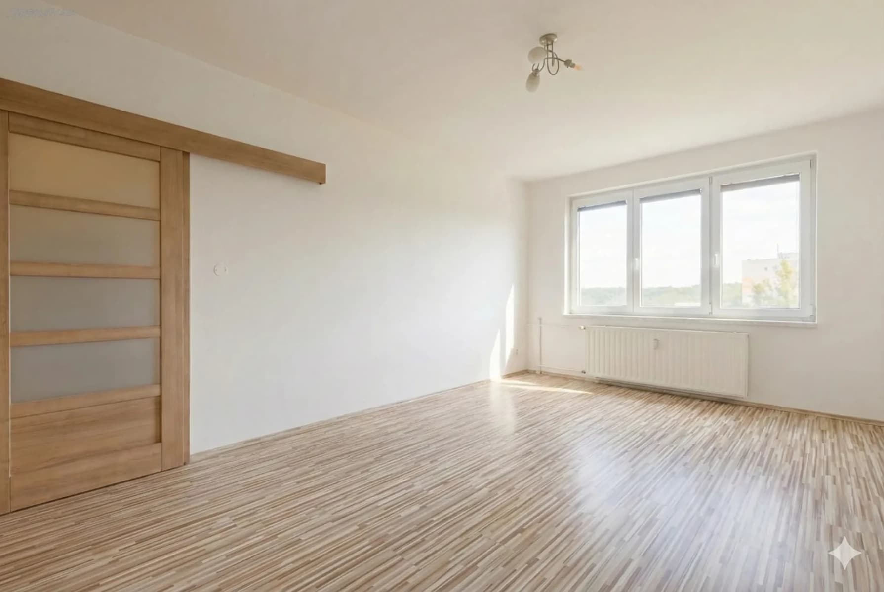 Pronájem bytu 1+1 37 m², Výškovická, Ostrava, Moravskoslezský kraj Pronájem bytu 1+1 37 m², Výškovická, Ostrava, Moravskoslezský kraj