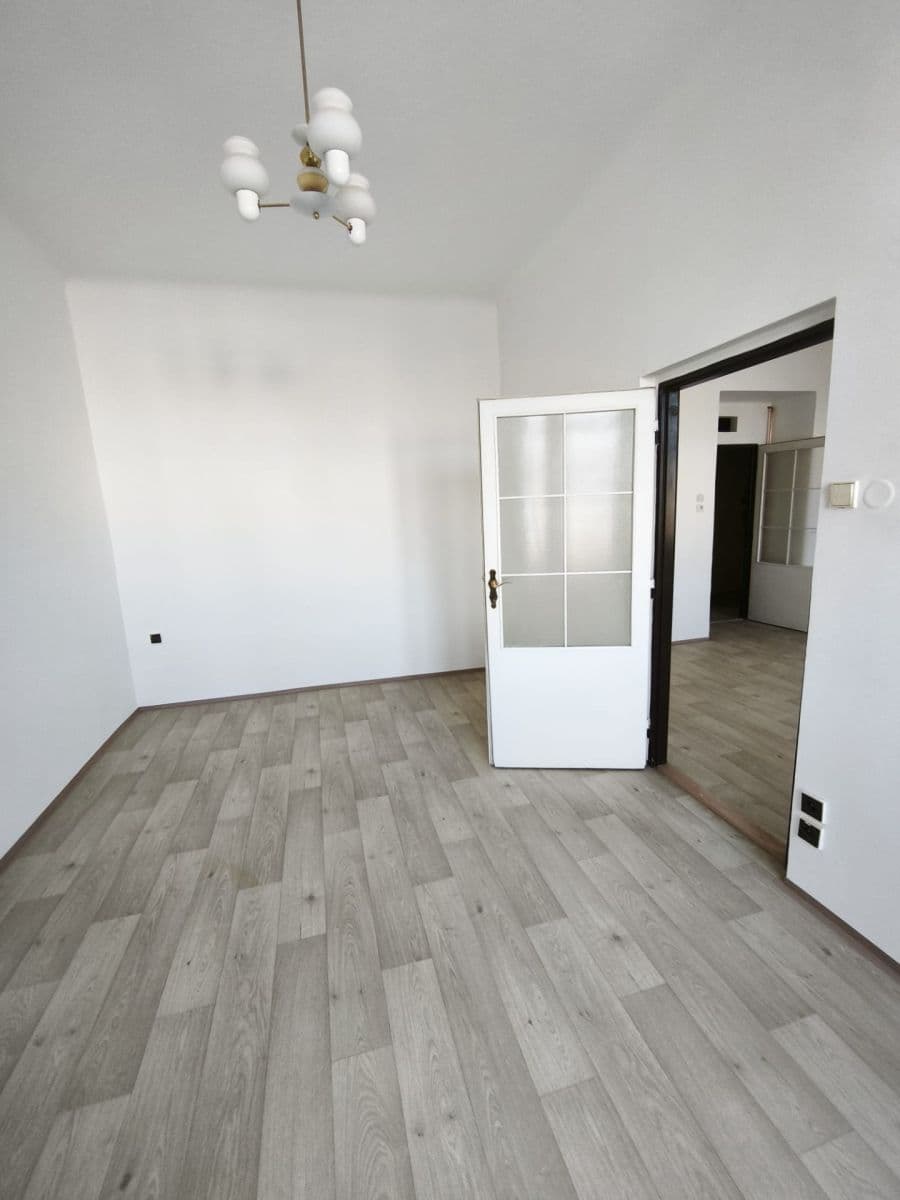 Pronájem bytu 2+1 49 m², Parléřova, Praha, Praha Pronájem bytu 2+1 49 m², Parléřova, Praha, Praha
