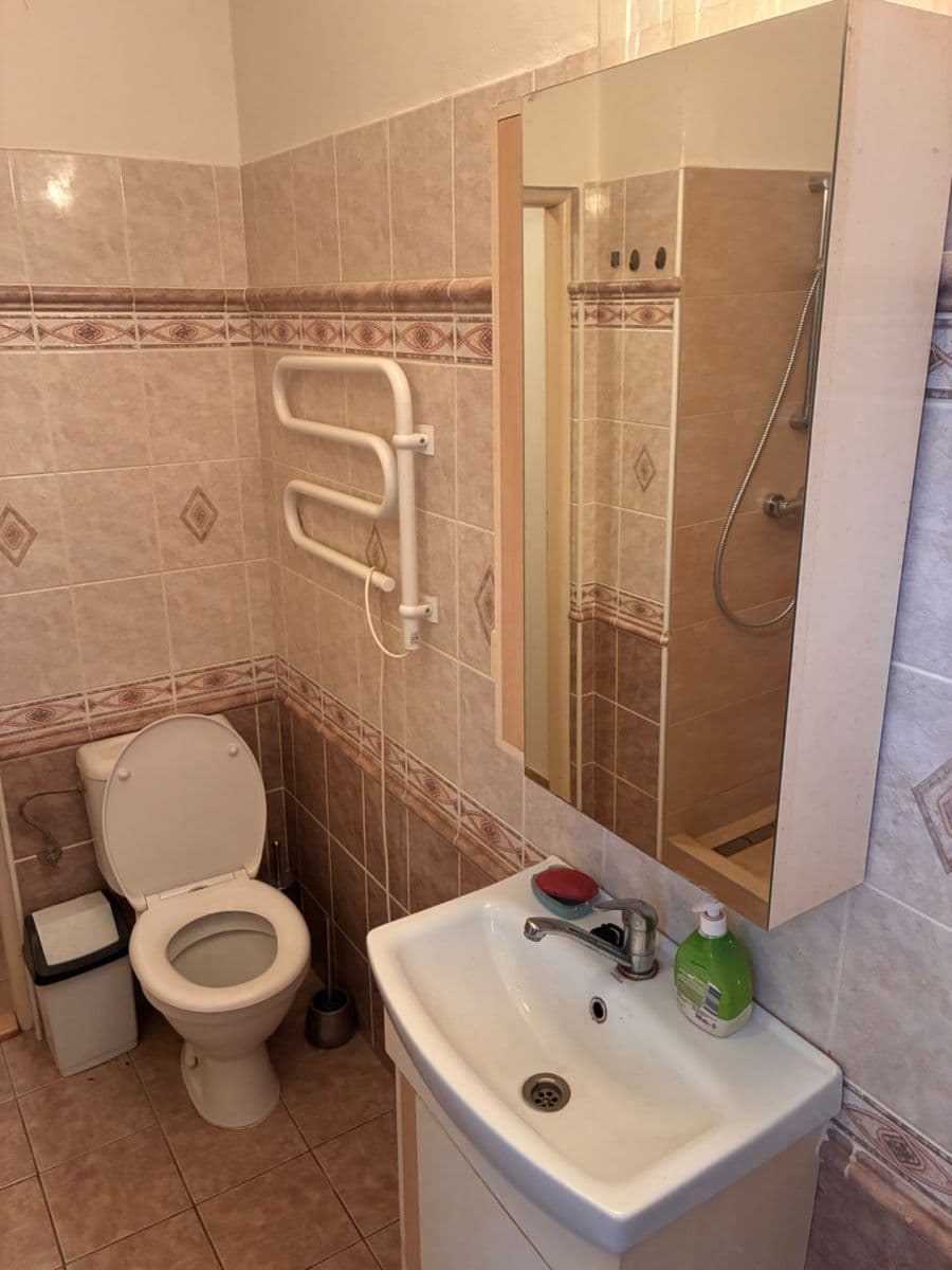 Prodej bytu 2+kk 43 m², Hořelické náměstí, Rudná, Středočeský kraj Prodej bytu 2+kk 43 m², Hořelické náměstí, Rudná, Středočeský kraj