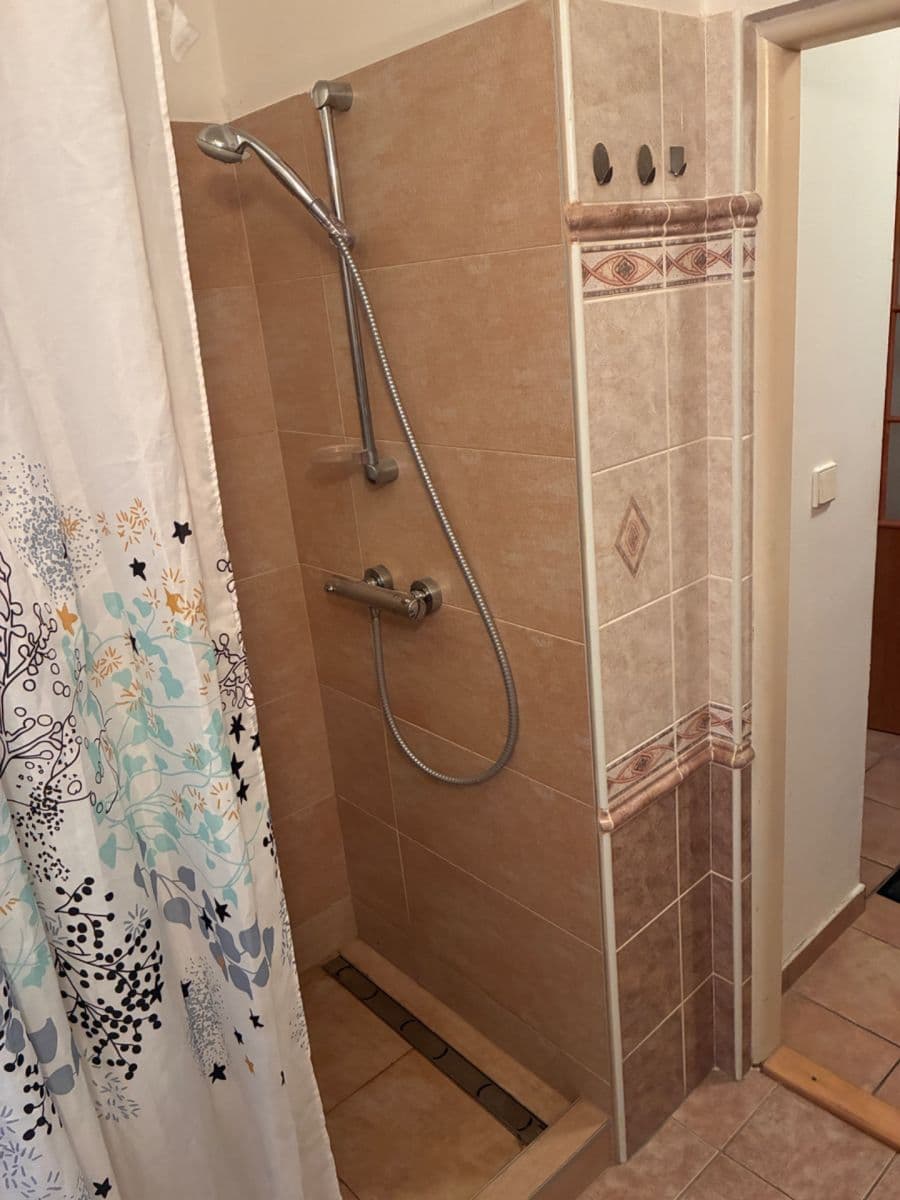 Prodej bytu 2+kk 43 m², Hořelické náměstí, Rudná, Středočeský kraj Prodej bytu 2+kk 43 m², Hořelické náměstí, Rudná, Středočeský kraj