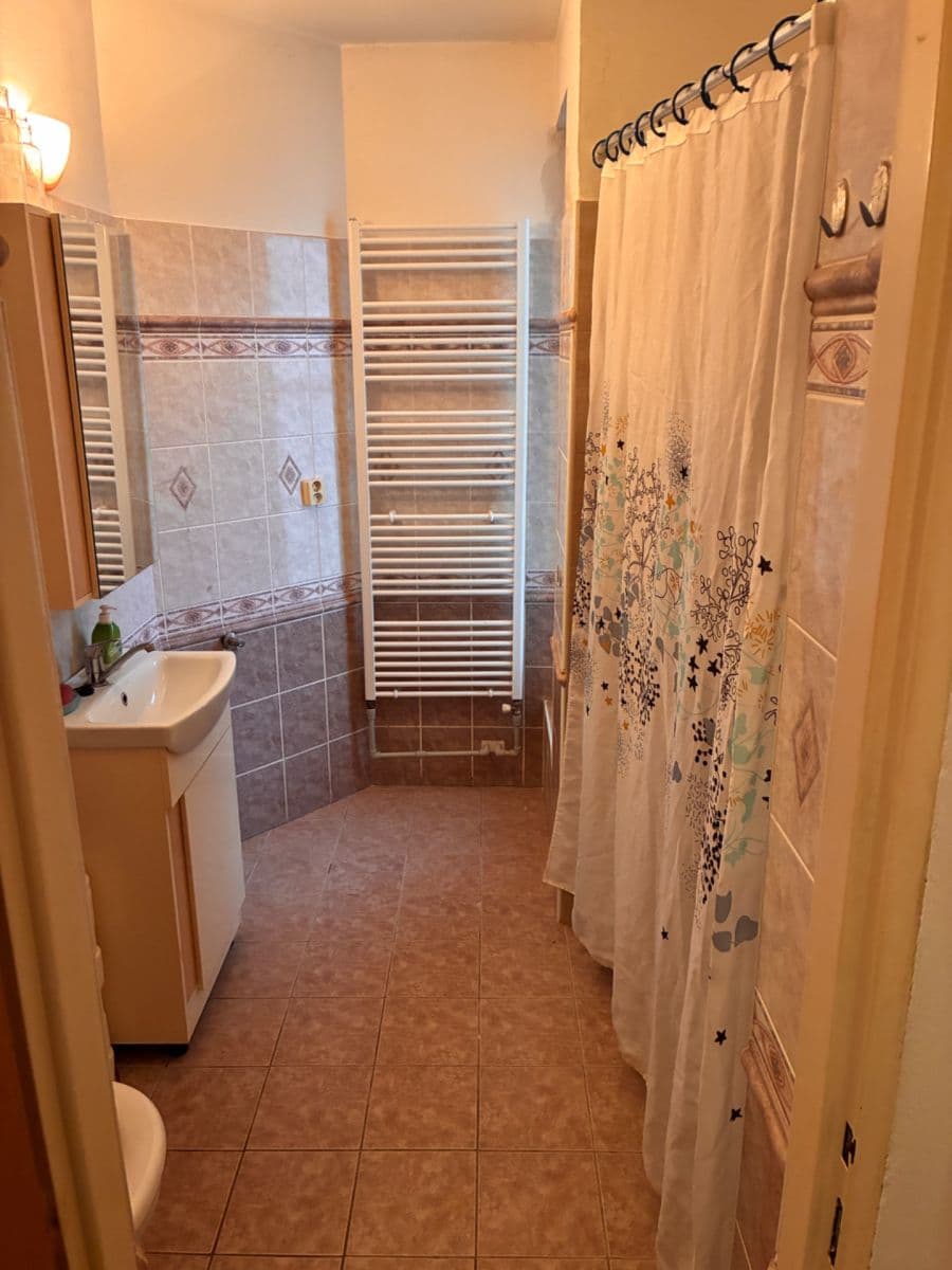 Prodej bytu 2+kk 43 m², Hořelické náměstí, Rudná, Středočeský kraj Prodej bytu 2+kk 43 m², Hořelické náměstí, Rudná, Středočeský kraj