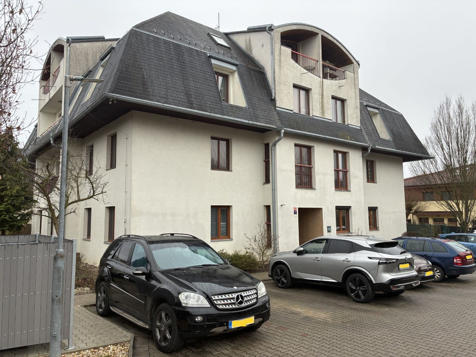 Prodej bytu 2+kk 43 m², Hořelické náměstí, Rudná, Středočeský kraj Prodej bytu 2+kk 43 m², Hořelické náměstí, Rudná, Středočeský kraj